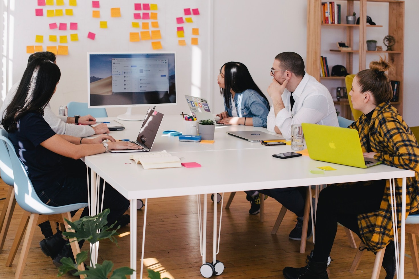 Remote Psychological Support: Breaking Barriers to Growth